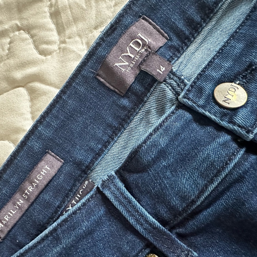 Not Your Daughters Jeans Marilyn Straight Leg - Picture 3 of 7